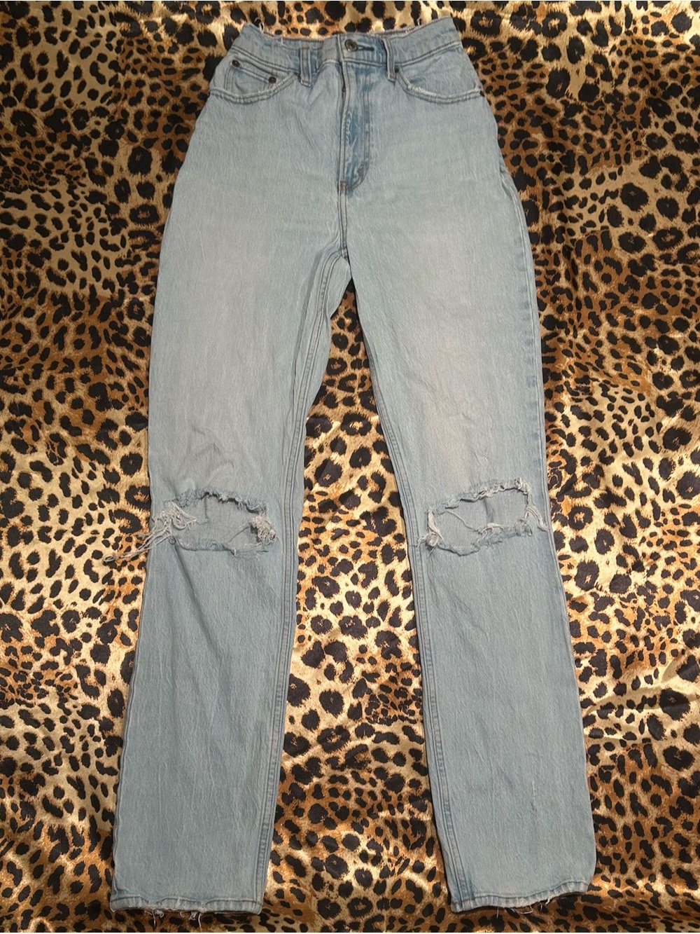 Abercrombie Curve Love The 90s Straight Ultra High Rise Distressed Jeans